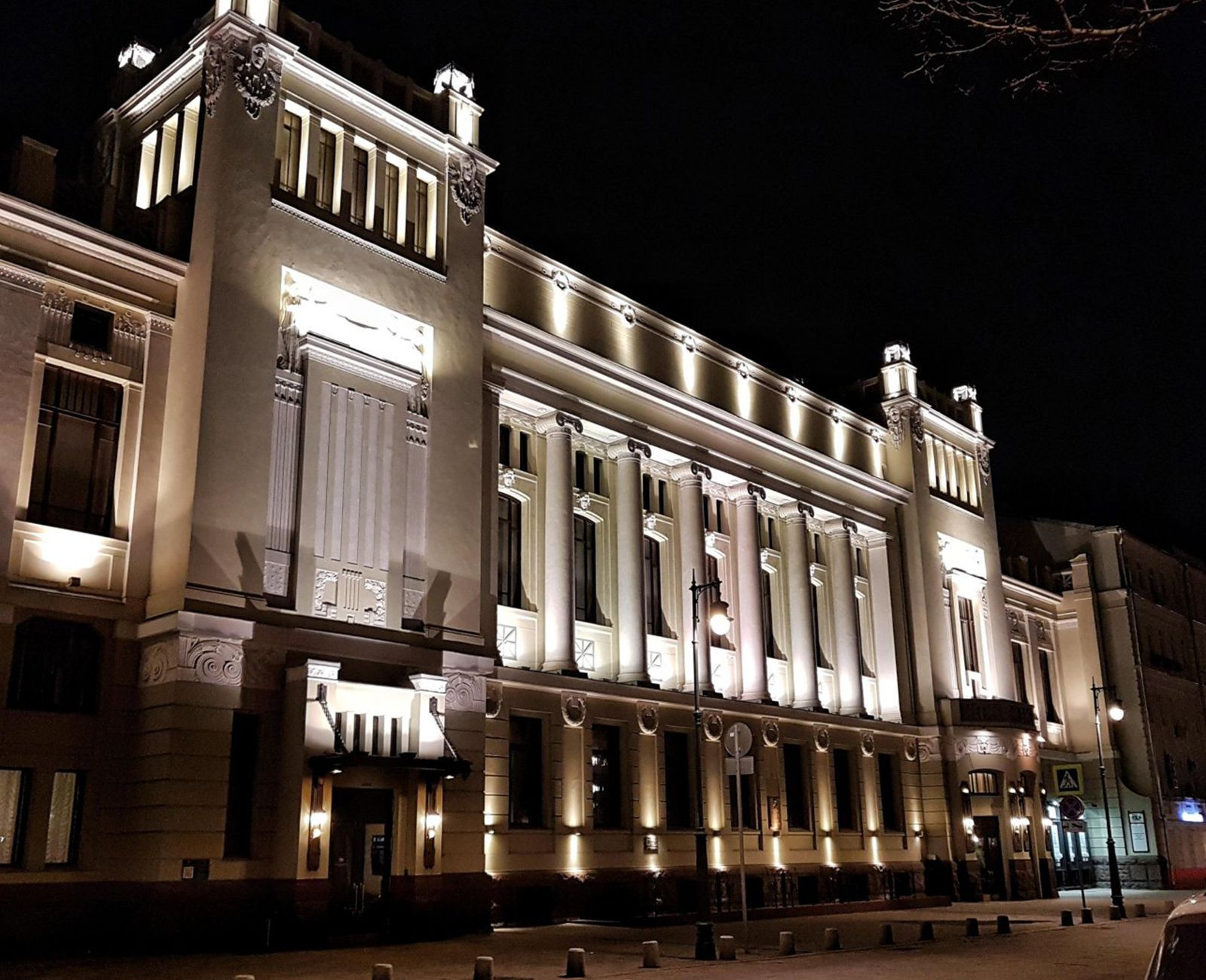 Фото зала театра ленком москва